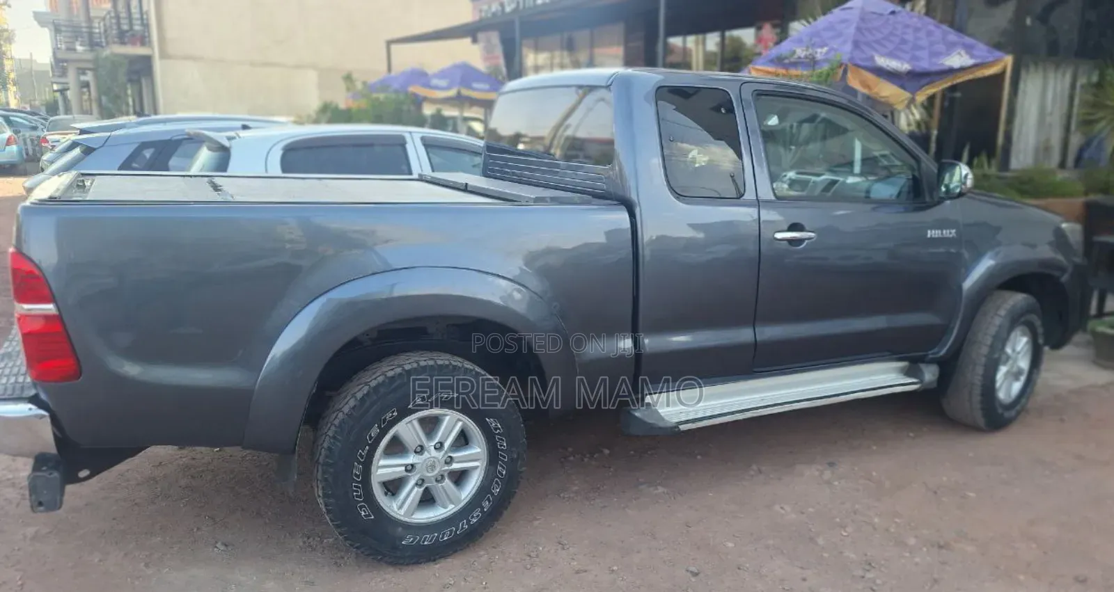 Toyota Hilux 2013 Gray