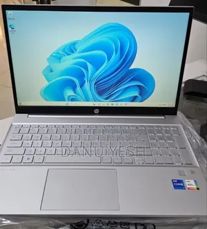 New Laptop HP Pavilion 15 8GB Intel Core i7 SSD 512GB