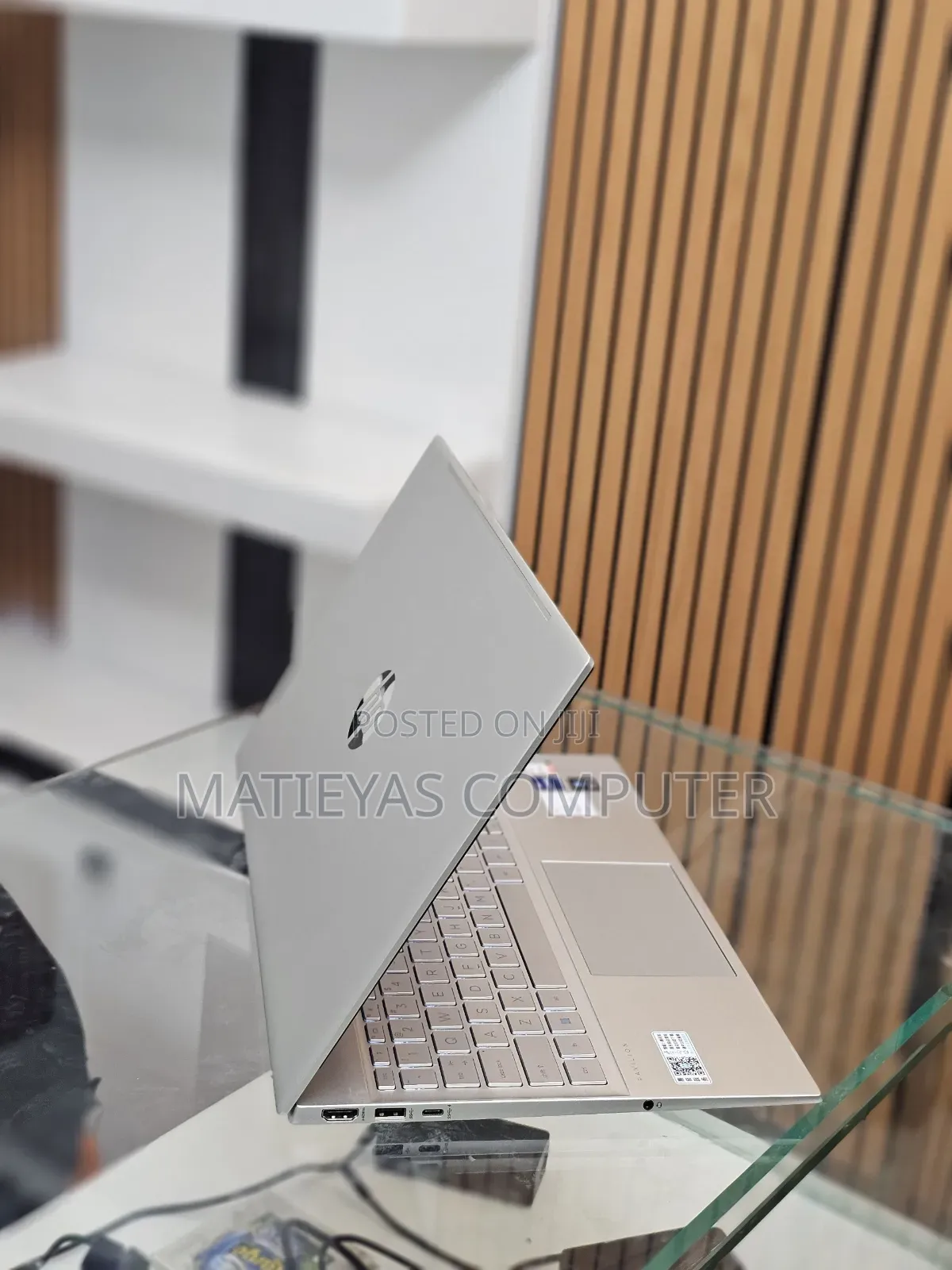 New Laptop HP Pavilion 15 16GB Intel Core i7 SSD 512GB