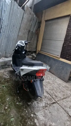 New Motorcycle 2025 White