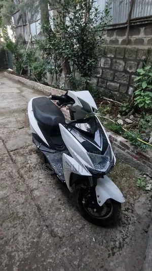 New Motorcycle 2025 White