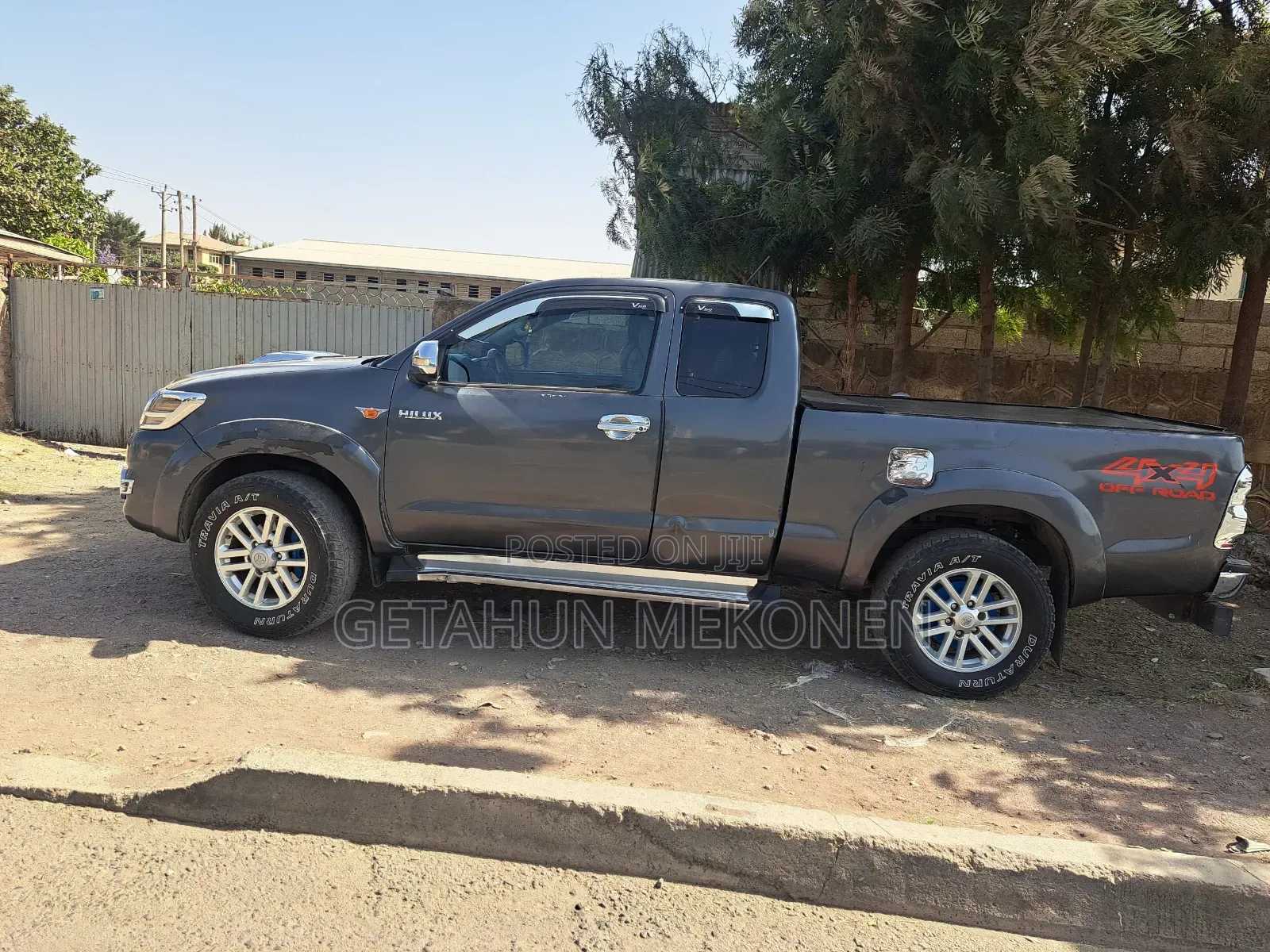 Toyota Hilux 2015 Gray