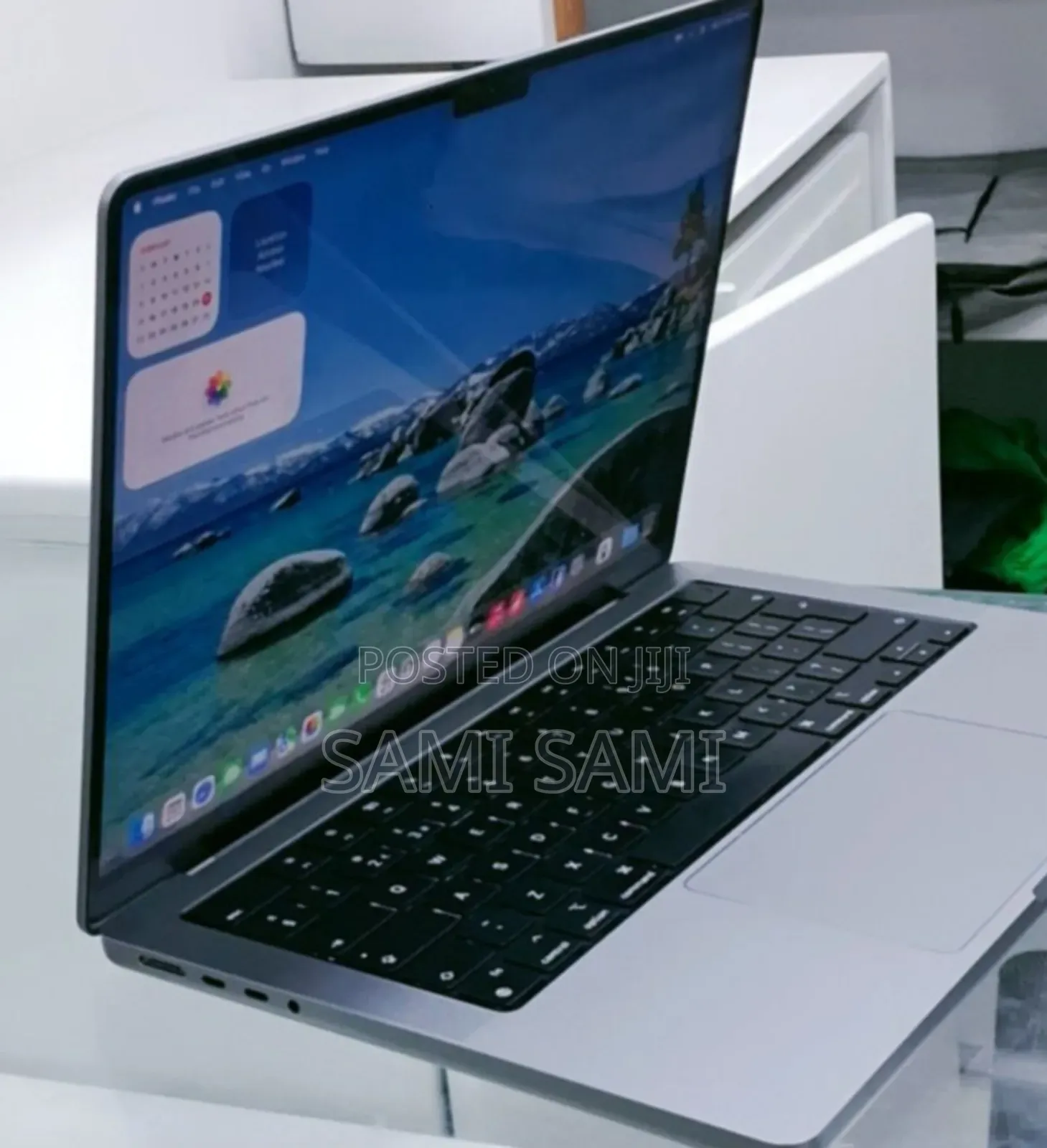 New Laptop Apple MacBook Pro M1 16GB Apple M1 Pro SSD 1T