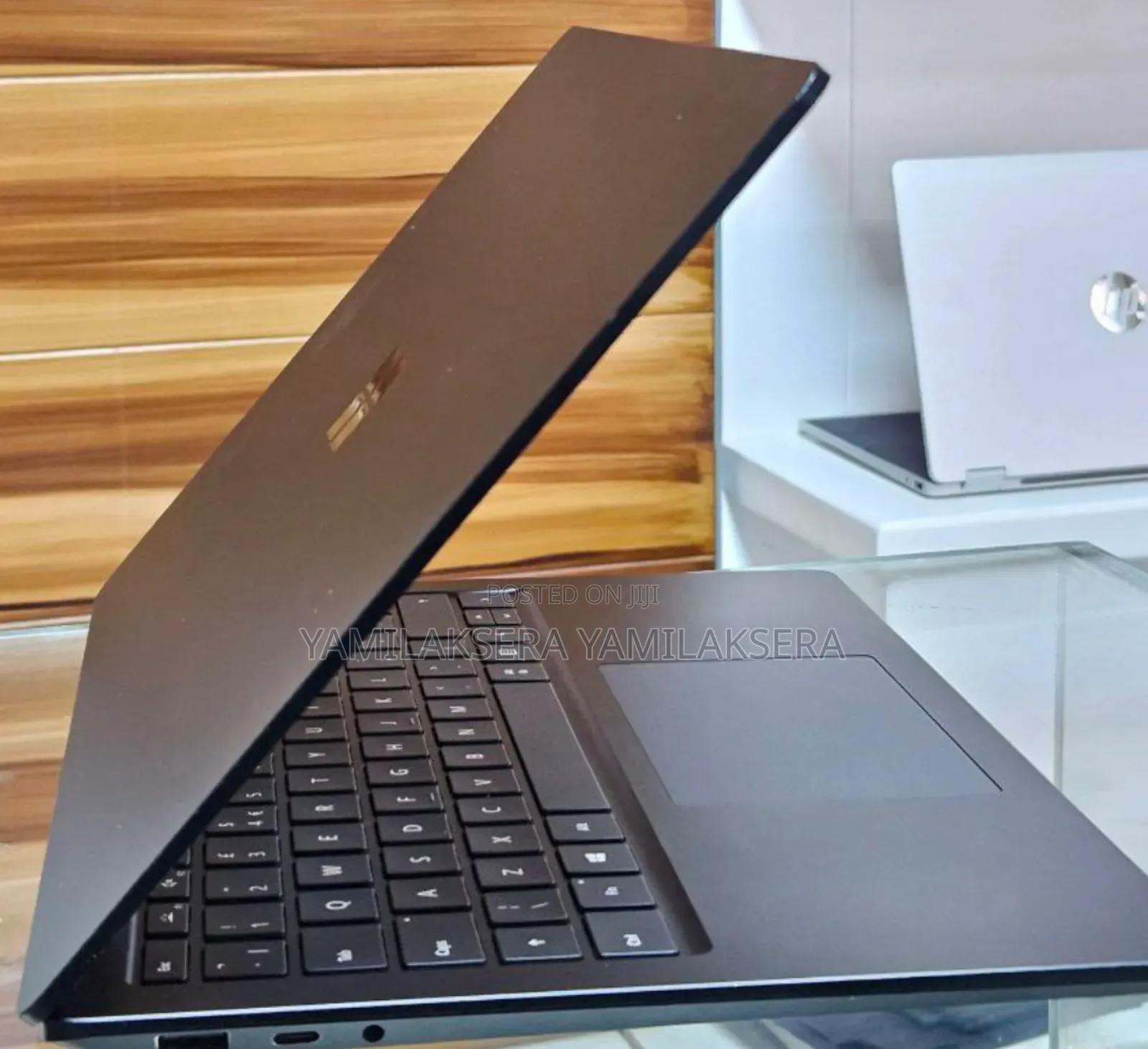 New Laptop Microsoft Surface Laptop 4 16GB Intel Core i7 SSD 256GB