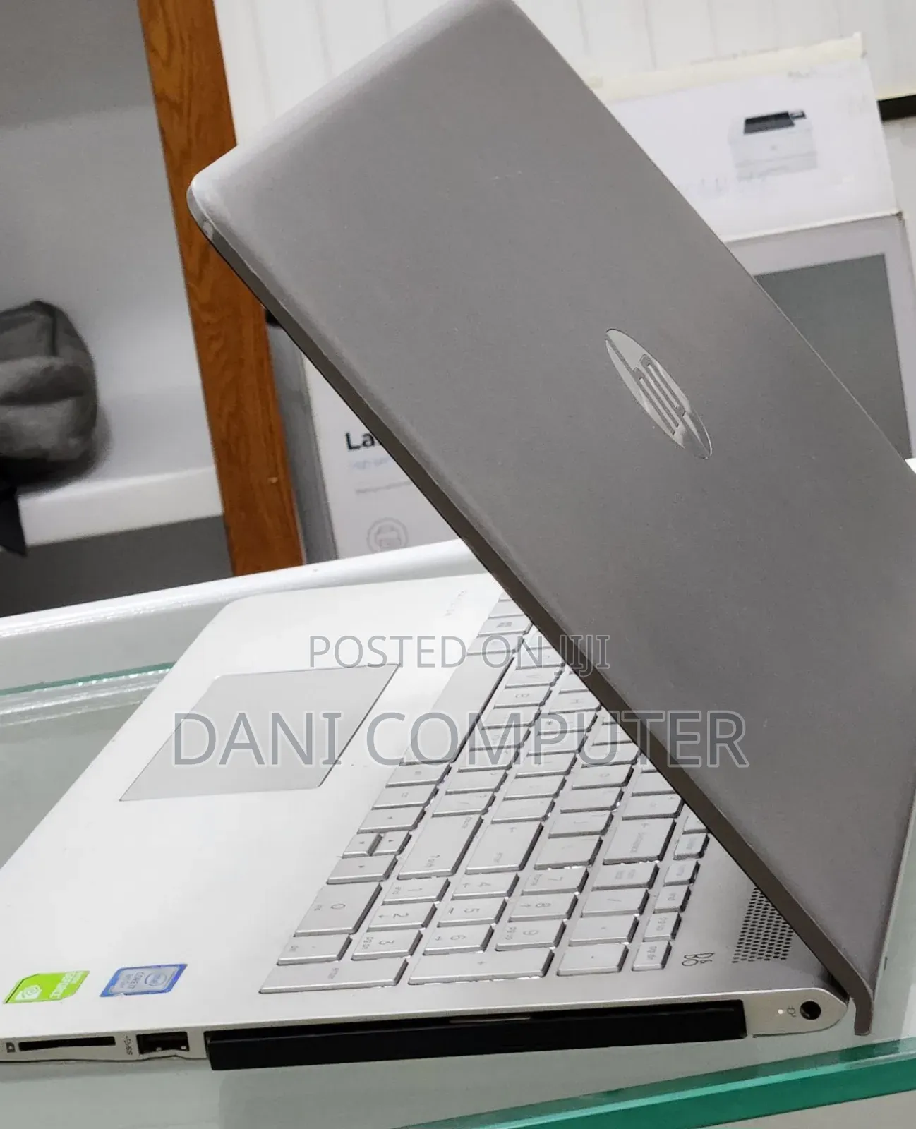 New Laptop HP Pavilion 15 8GB Intel Core i7 SSD 512GB