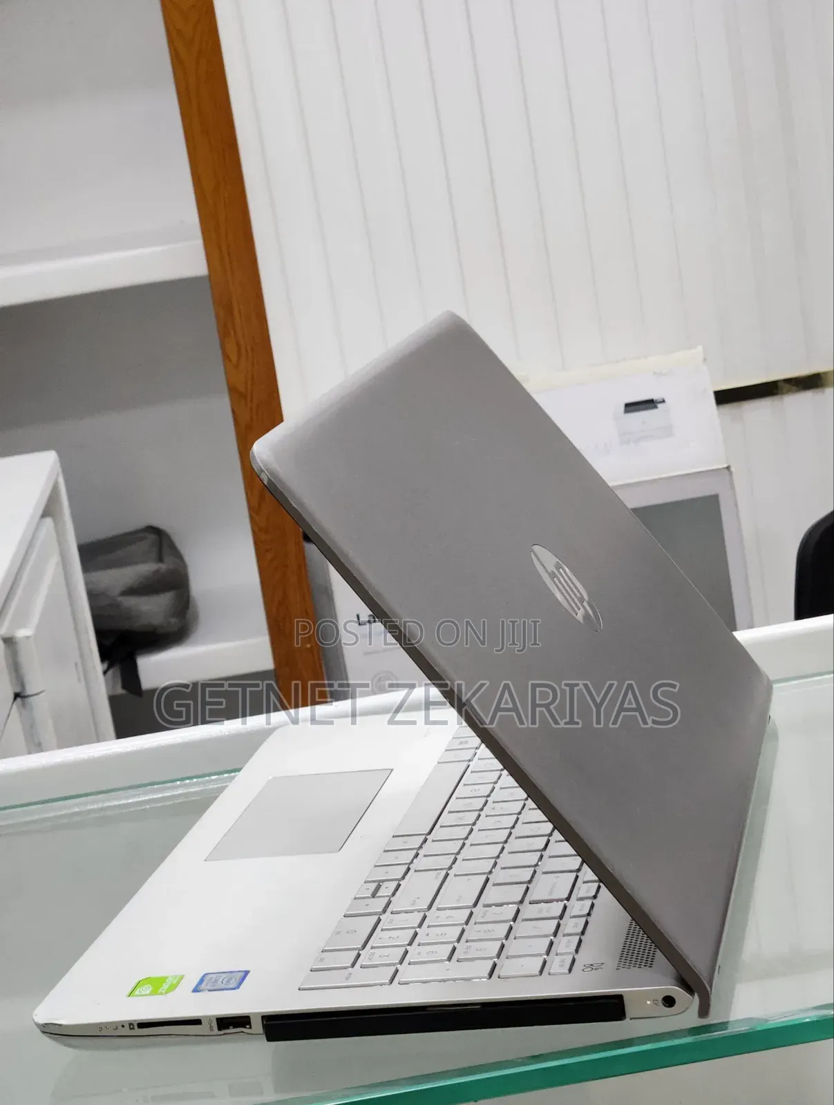 New Laptop HP Pavilion 15 8GB Intel Core i7 SSD 512GB