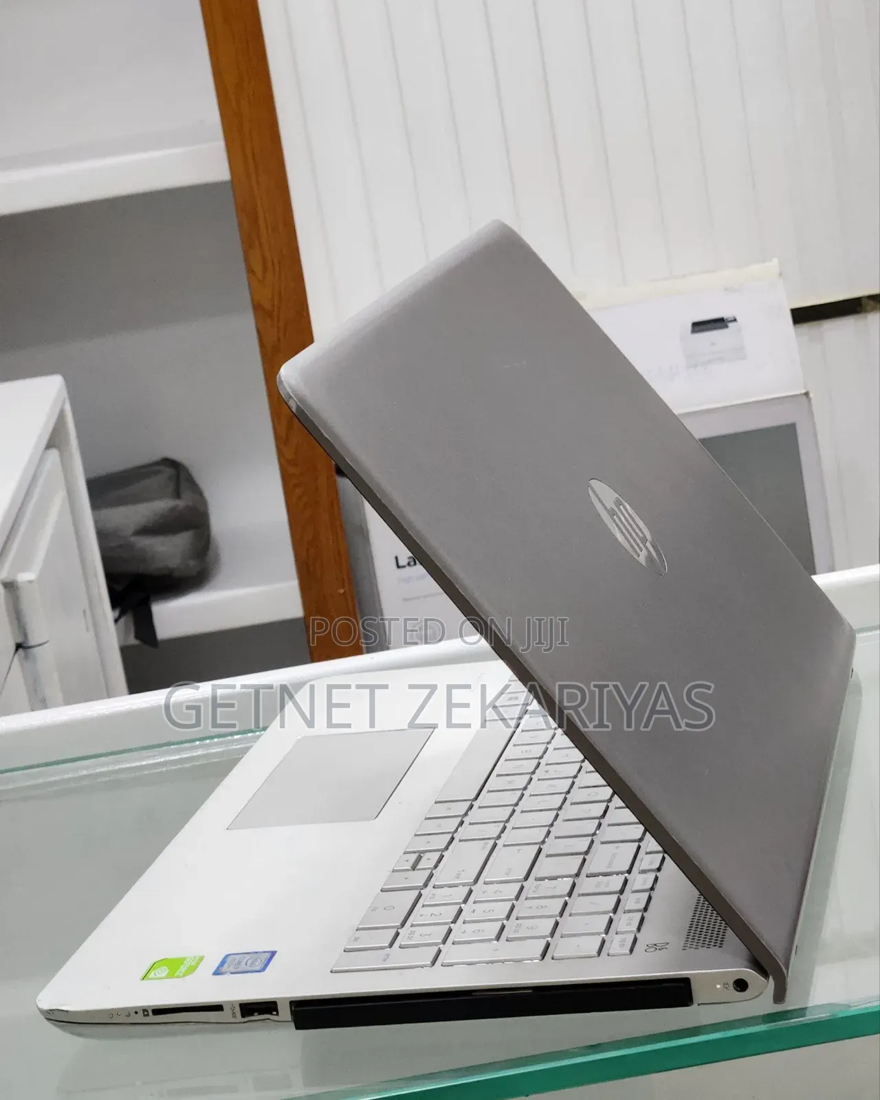 New Laptop HP Pavilion 15 8GB Intel Core i7 SSD 512GB