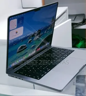 New Laptop Apple MacBook Pro M1 16GB Apple M1 Pro SSD 1T