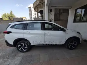 Toyota Rush 2023 White