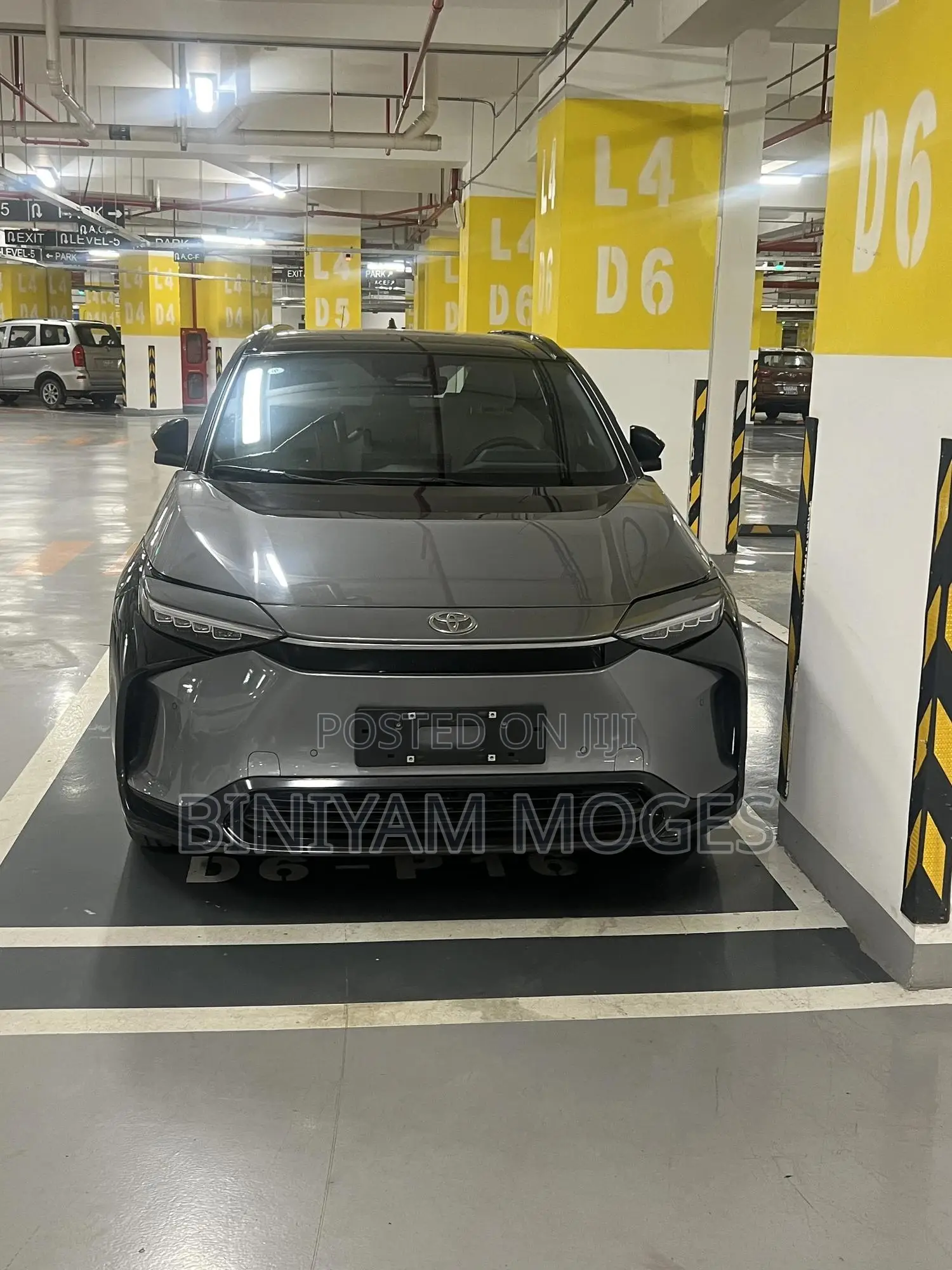 New Toyota bZ4X 71.4 kWh AWD 2023 Gray