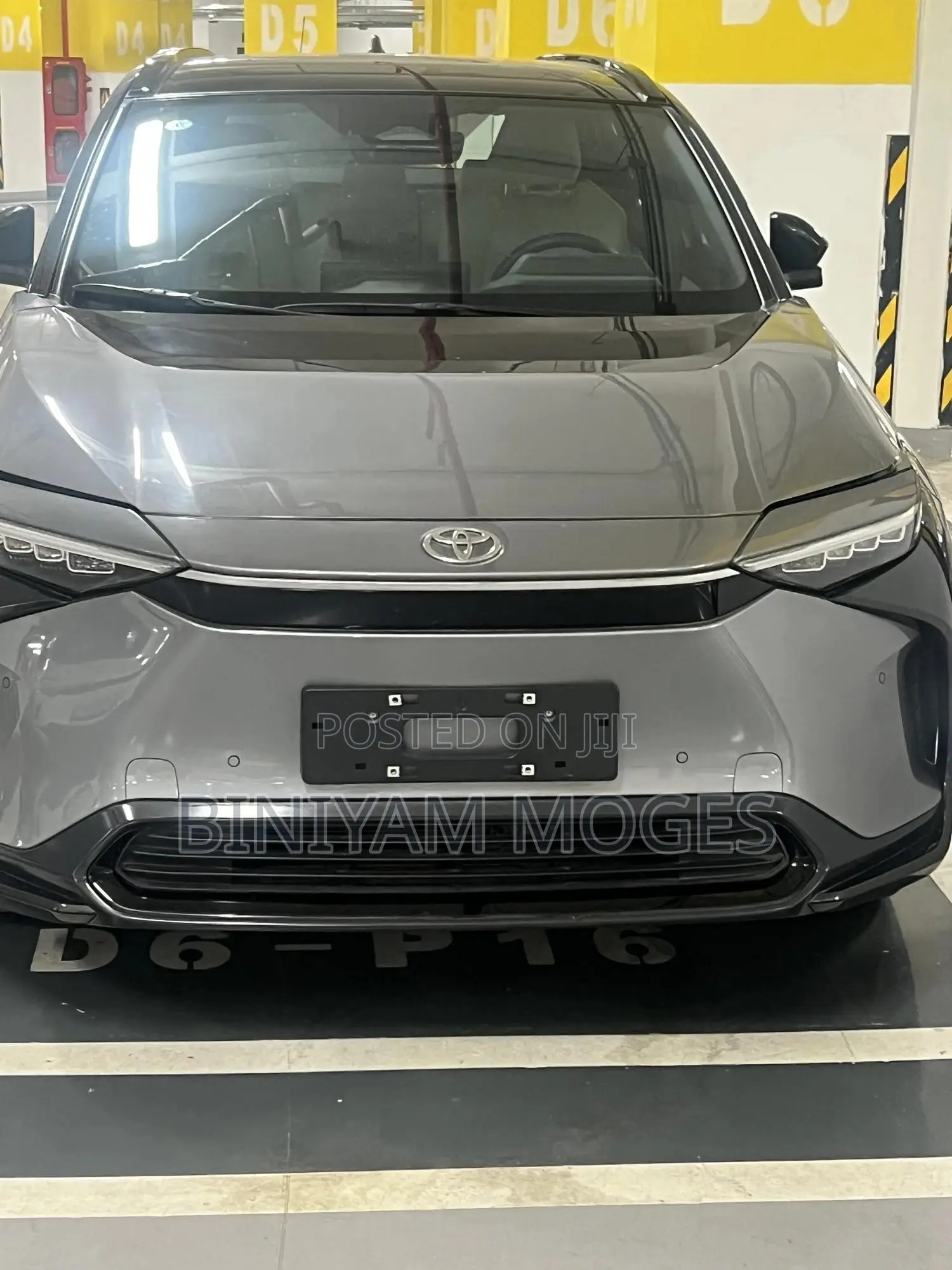 New Toyota bZ4X 71.4 kWh AWD 2023 Gray