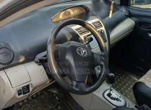 Toyota Belta 2008 Silver