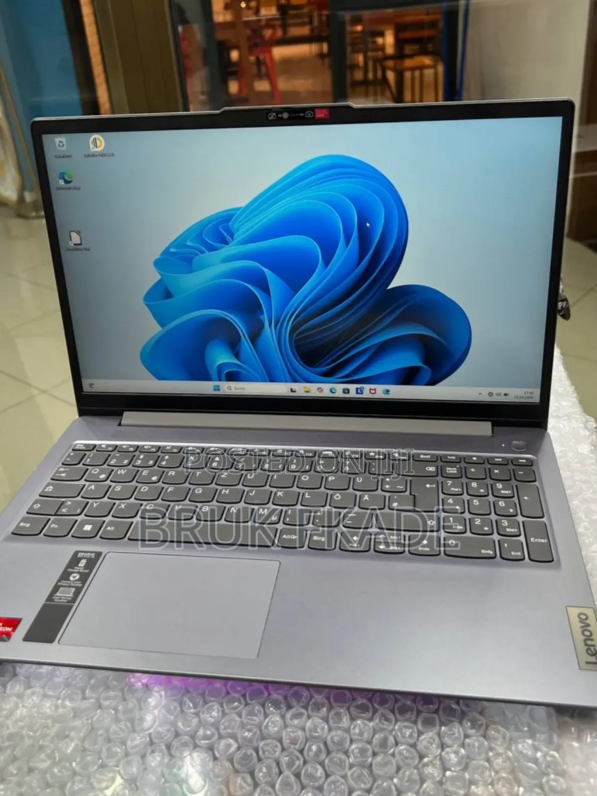 New Laptop Lenovo Ideapad 3 16GB AMD Ryzen 5 SSD 512GB