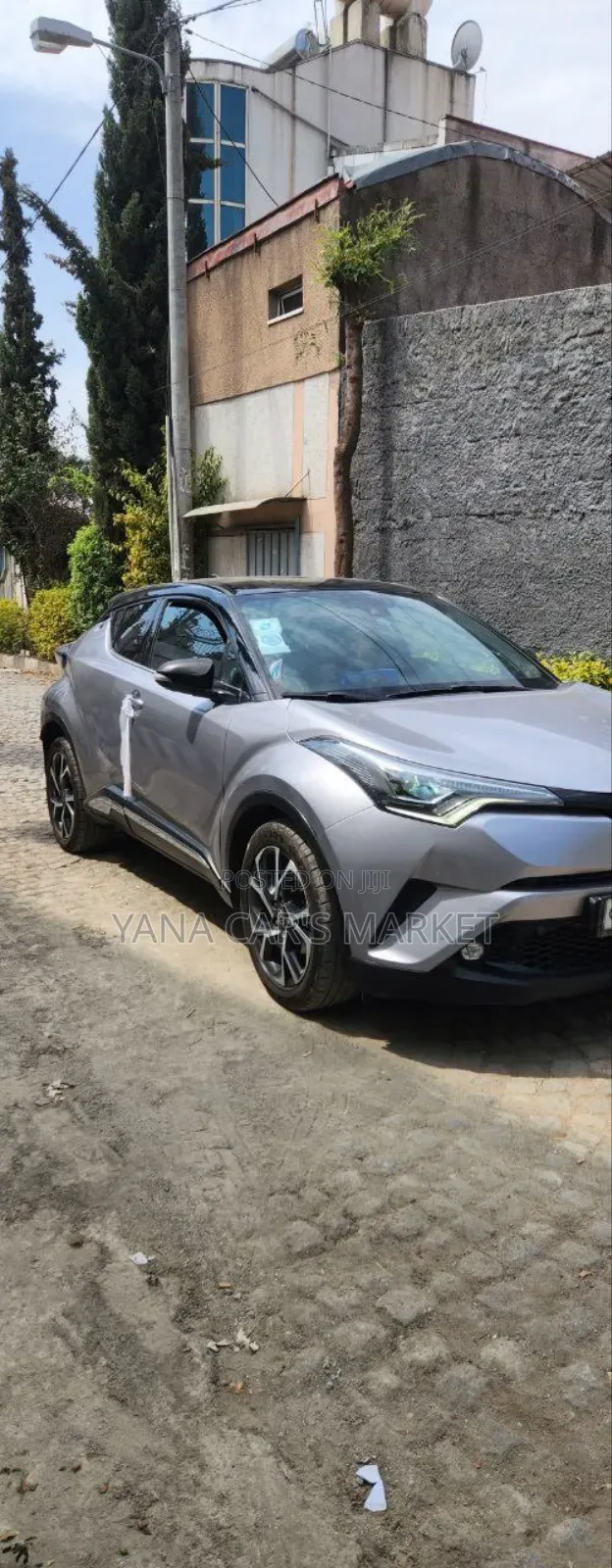 Toyota C-HR 2017 Gray