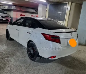 Toyota Yaris 2013 White