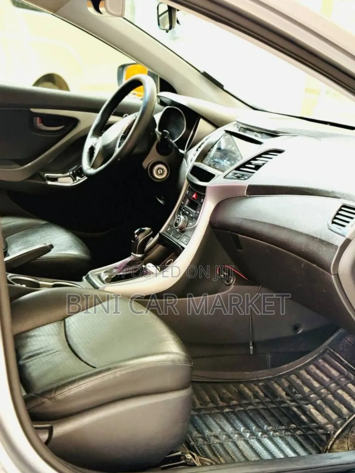 Hyundai Avante 2015 Silver