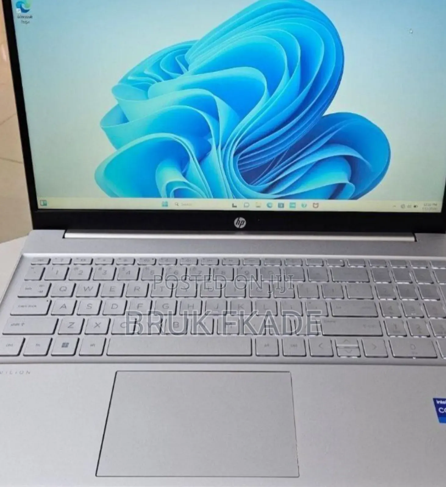 New Laptop HP Pavilion 15 8GB Intel Core i7 SSD 512GB