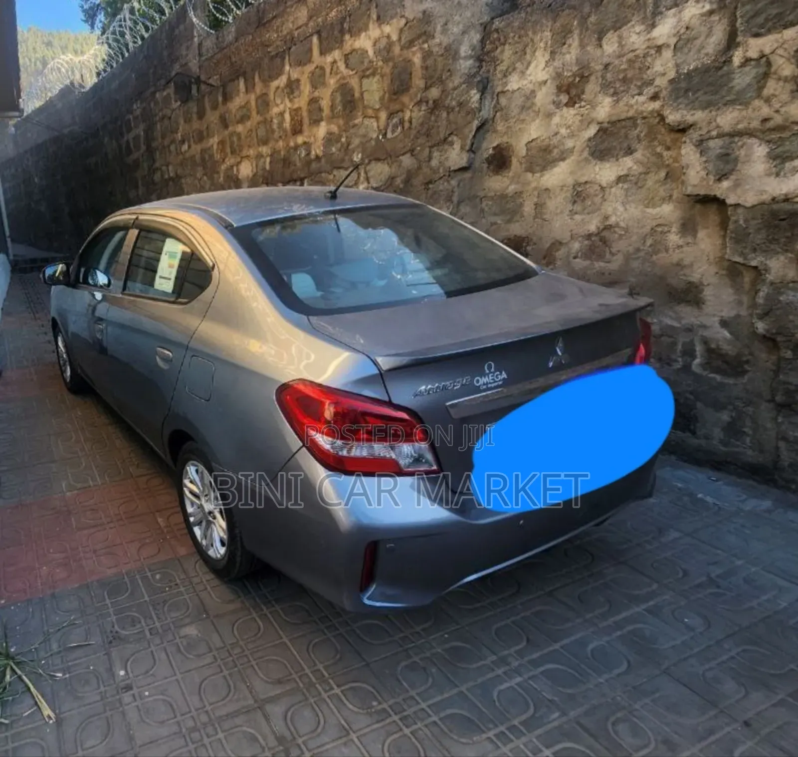 Mitsubishi Attrage 2022 Gray