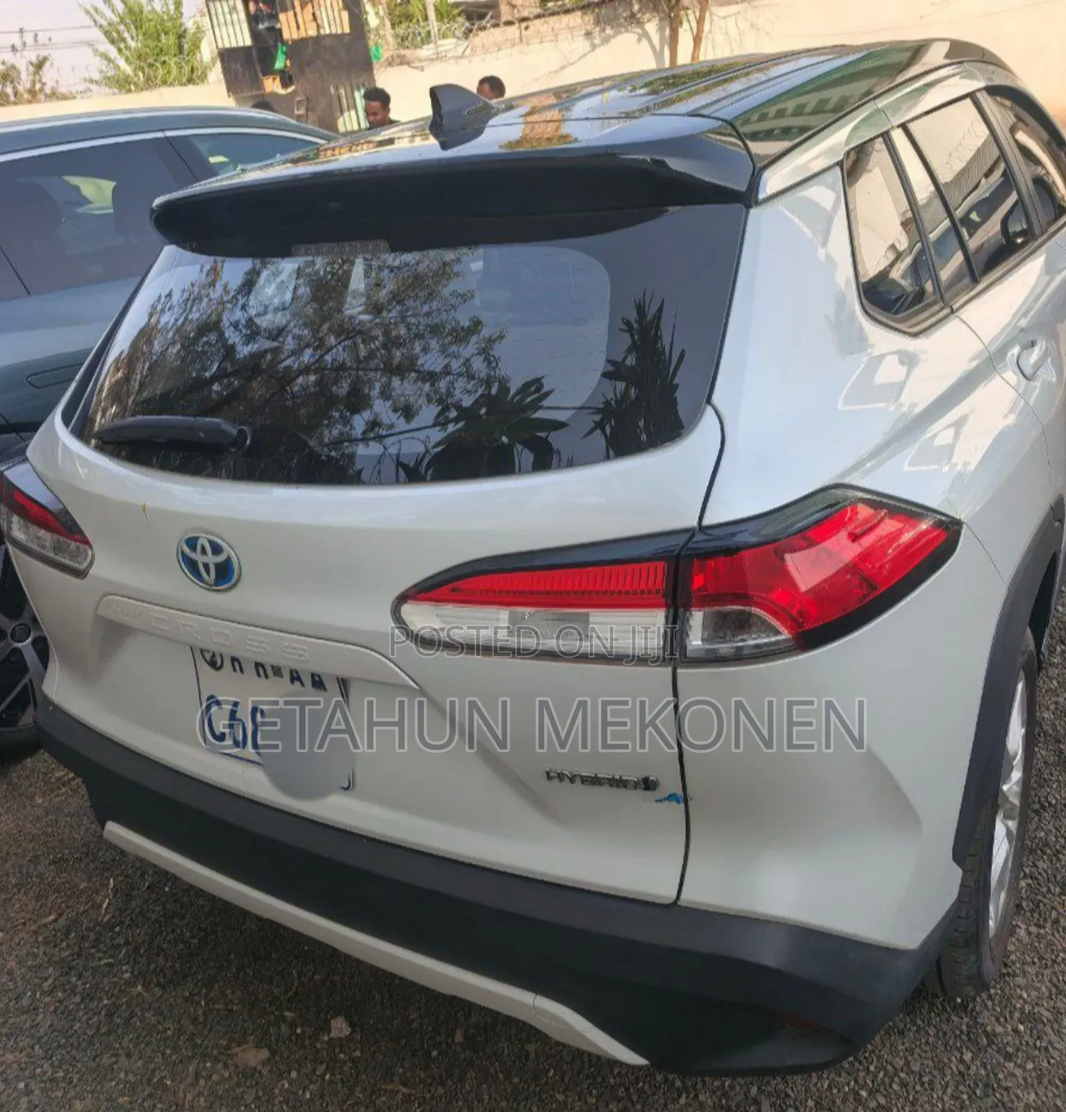 Toyota Corolla Cross Hybrid 2024 White