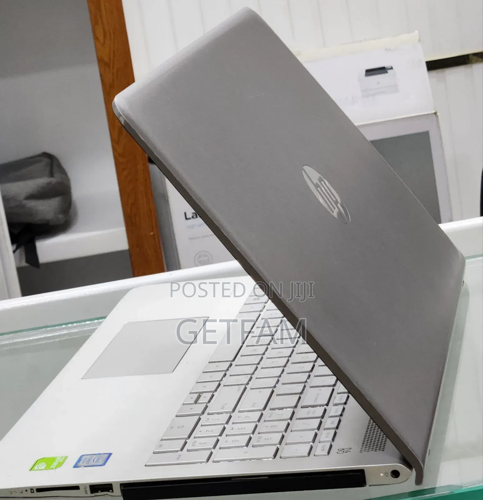 New Laptop HP Pavilion 15 8GB Intel Core i7 SSD 512GB