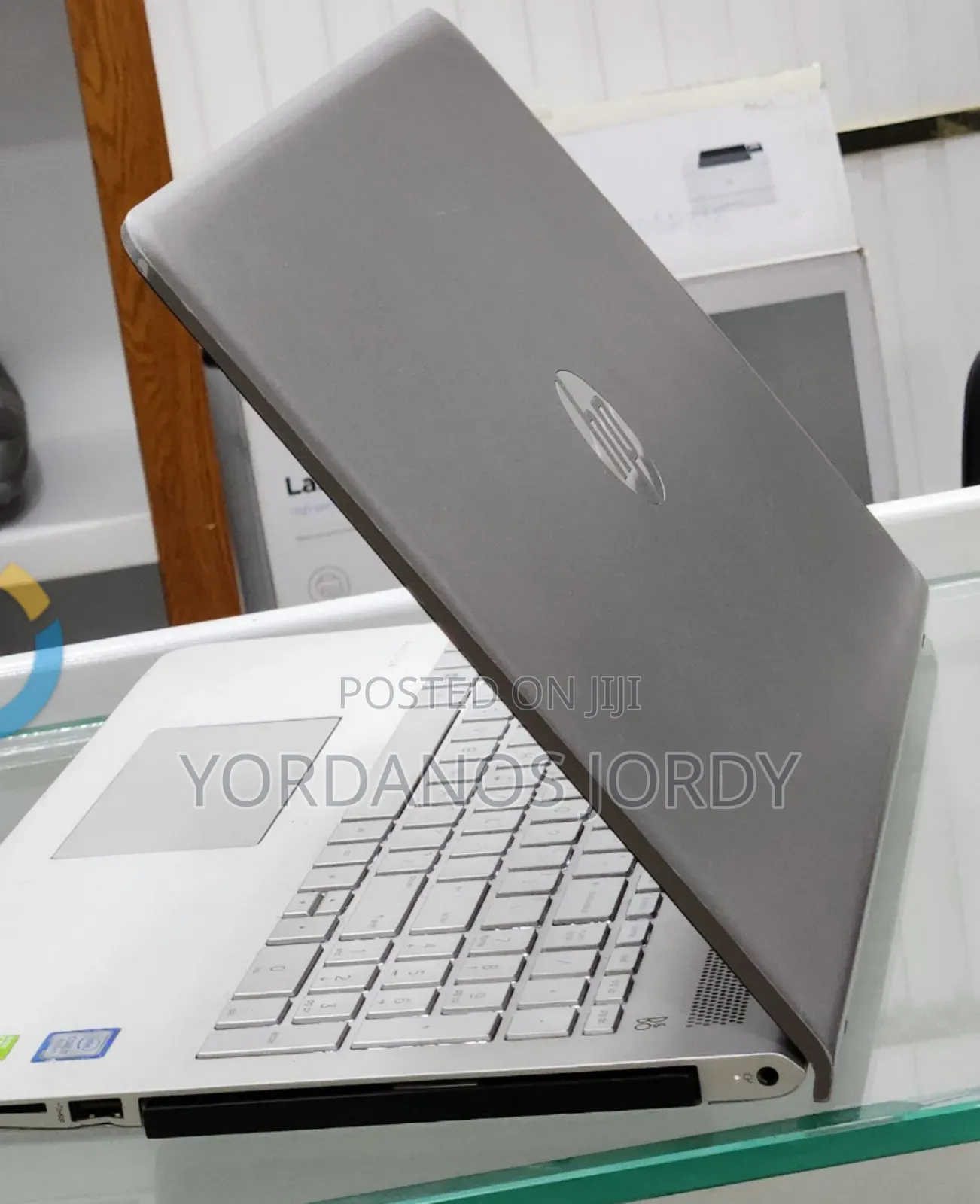 New Laptop HP Pavilion 15 8GB Intel Core i7 SSD 512GB