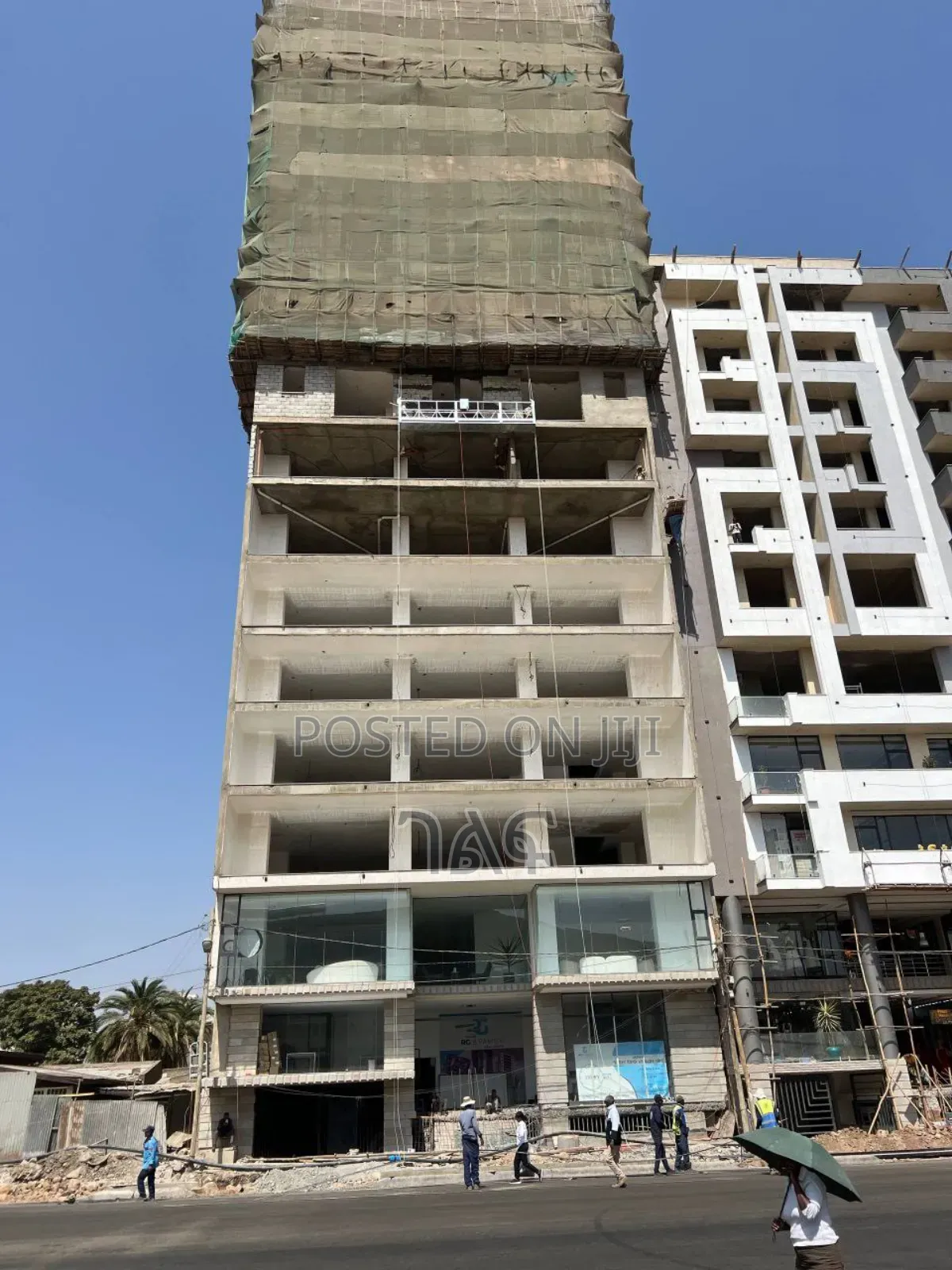 ለካፌ ለሬስቶራት የሚሆን 69 ካሬ Ground ቦሌ መድሃኒያለም አካባቢ