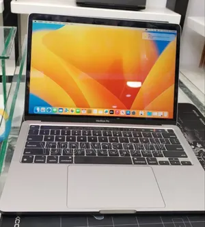 New Laptop Apple MacBook Pro M1 8GB Apple M1 Pro SSD 256GB