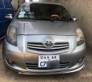 Toyota Yaris 2008 Gray