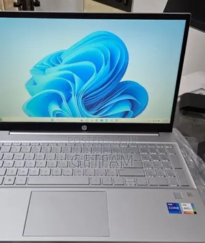 New Laptop HP Pavilion 15 8GB Intel Core i7 SSD 512GB