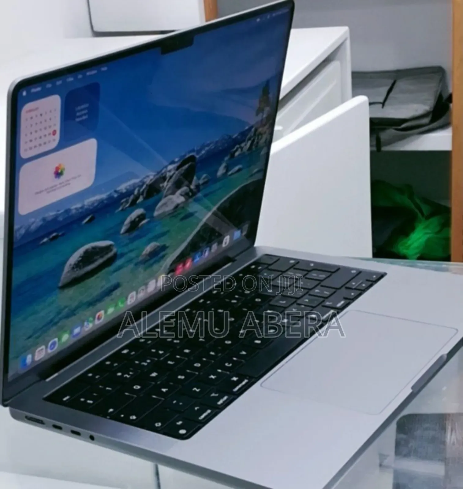 New Laptop Apple MacBook Pro M1 16GB Apple M1 Pro SSD 1T