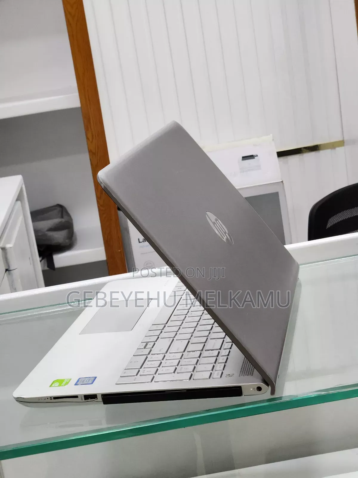 New Laptop HP Pavilion 15 8GB Intel Core i5 SSD 512GB