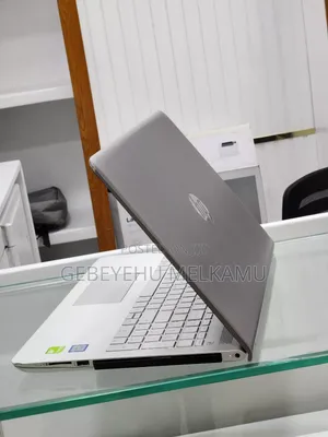 New Laptop HP Pavilion 15 8GB Intel Core i5 SSD 512GB