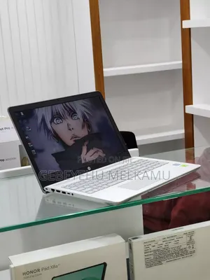 New Laptop HP Pavilion 15 8GB Intel Core i5 SSD 512GB