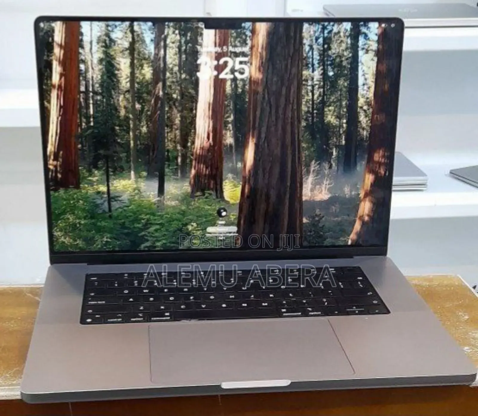 New Laptop Apple MacBook Pro M1 16GB Apple M1 Pro SSD 1T