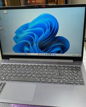 New Laptop Lenovo Ideapad 3 16GB AMD Ryzen 5 SSD 512GB