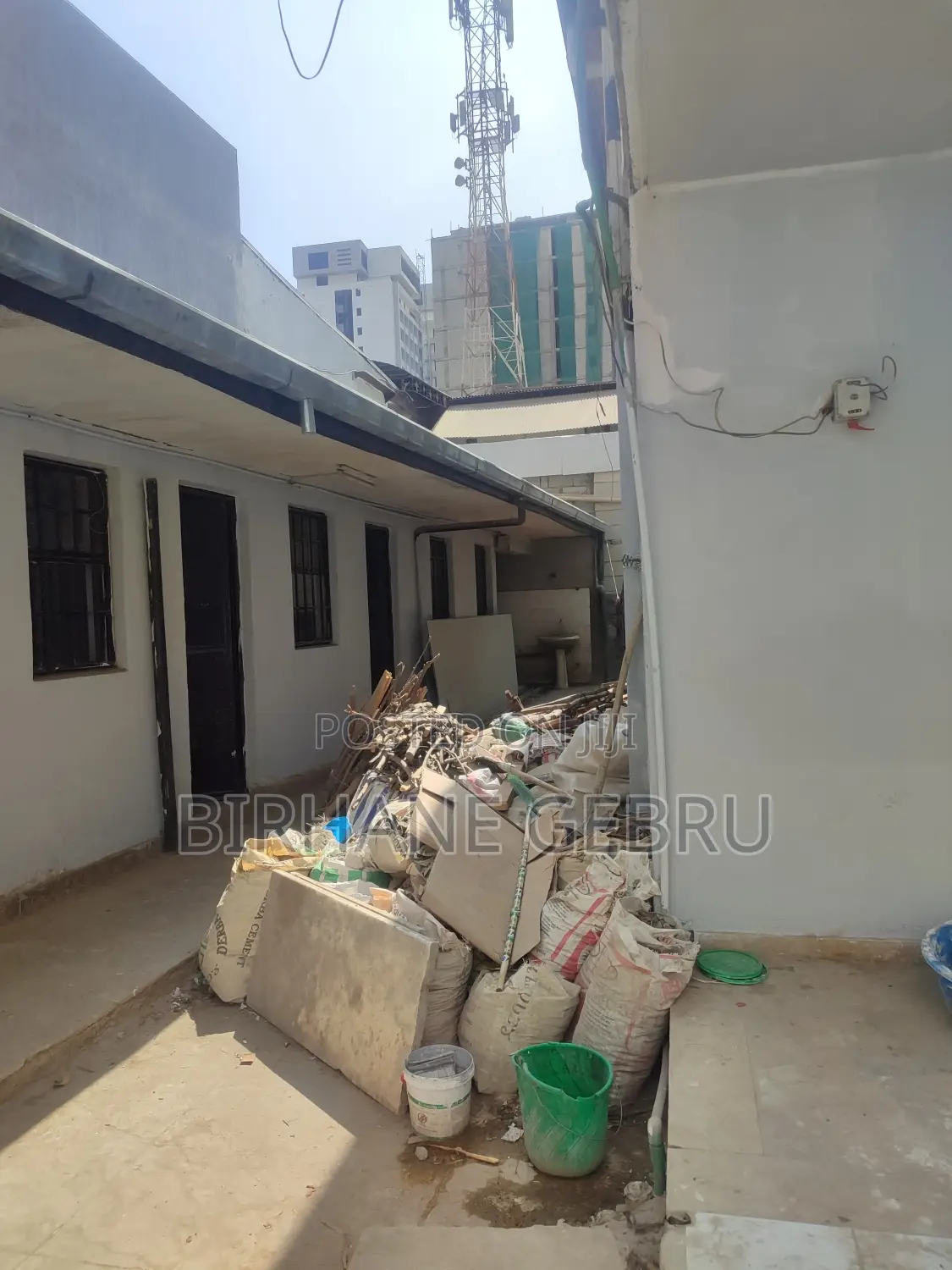 G+1 House Rent for Resturant Cafe Supermarket and Other