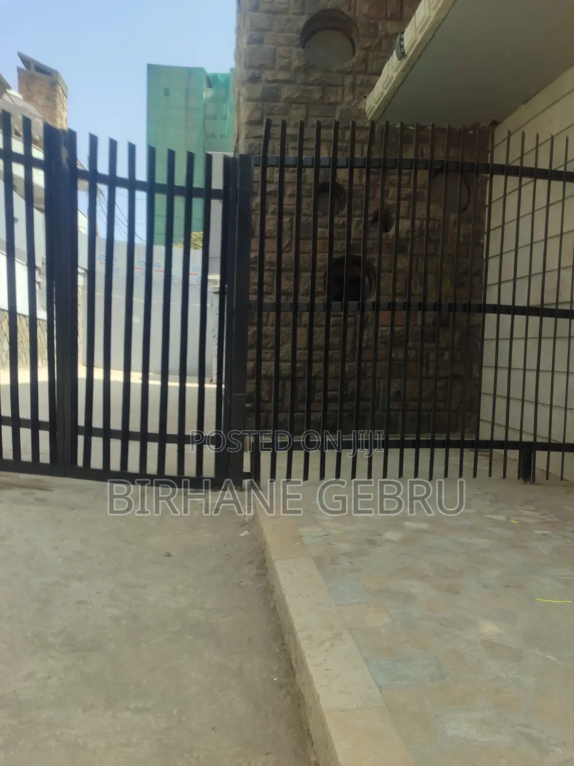 G+1 House Rent for Resturant Cafe Supermarket and Other