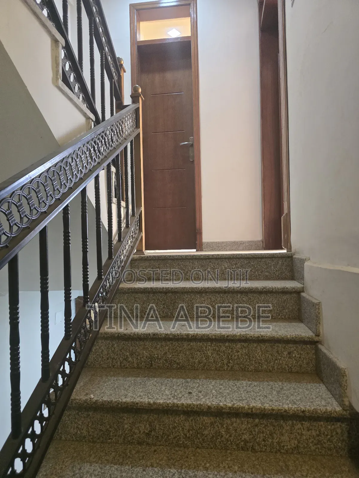 6bdrm House in Akaky Kaliti for sale