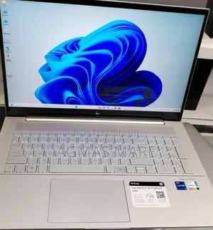 New Laptop HP Envy 17 16GB Intel Core i7 SSD 512GB