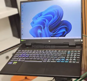 New Laptop Acer Predator Helios 300 16GB Intel Core i9 SSD 1T