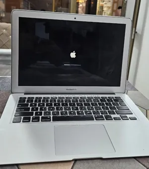 New Laptop Apple MacBook Pro 2017 8GB Intel Core i5 SSHD+SSD 256GB