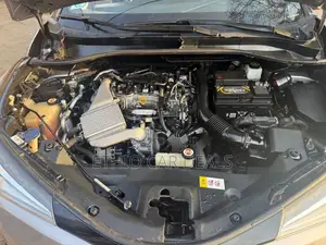 Toyota C-HR 2020 Gold