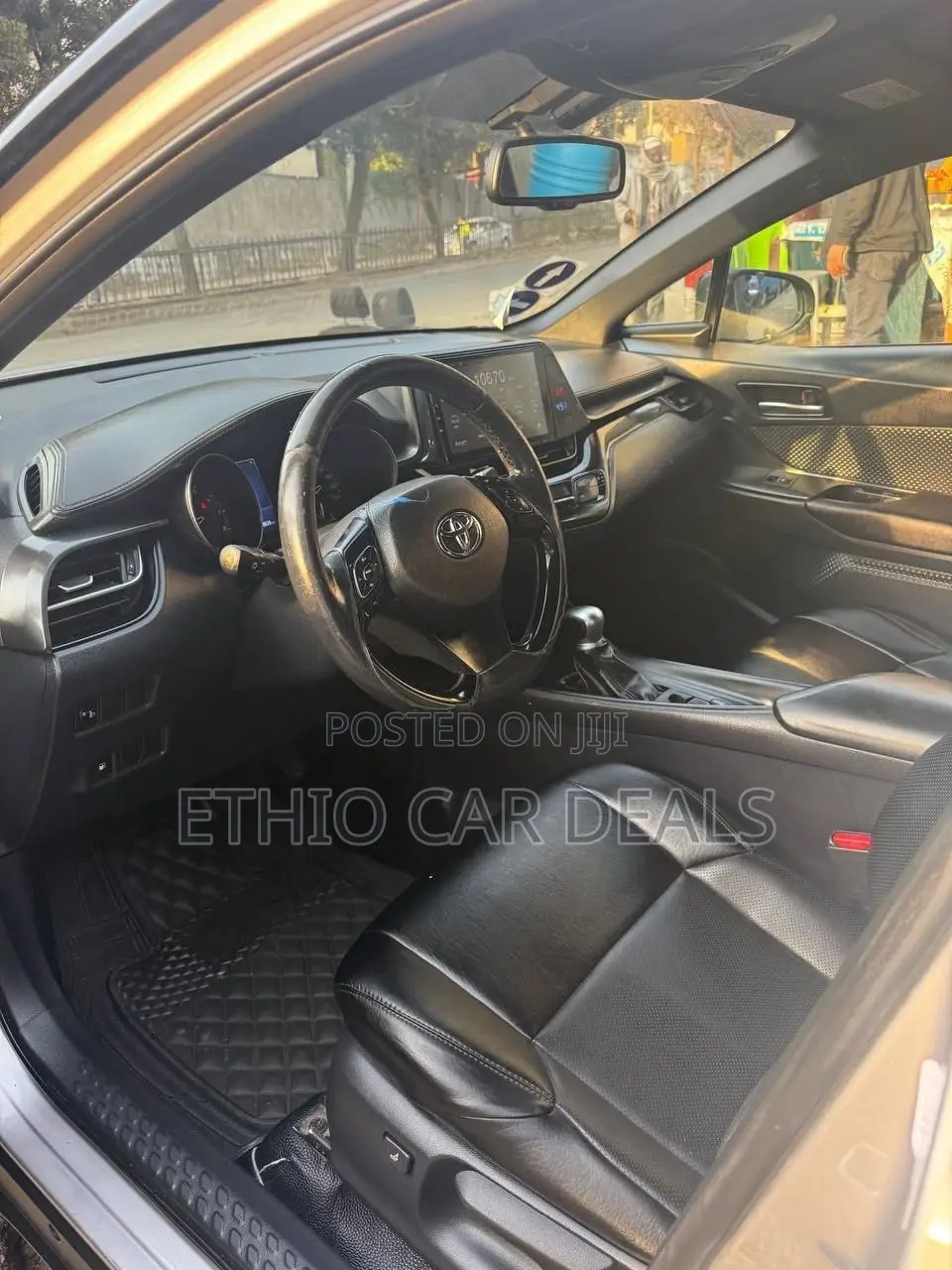 Toyota C-HR 2020 Gold