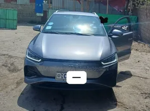 BYD E2 43 kWh 94 hp FWD 2024 Gray