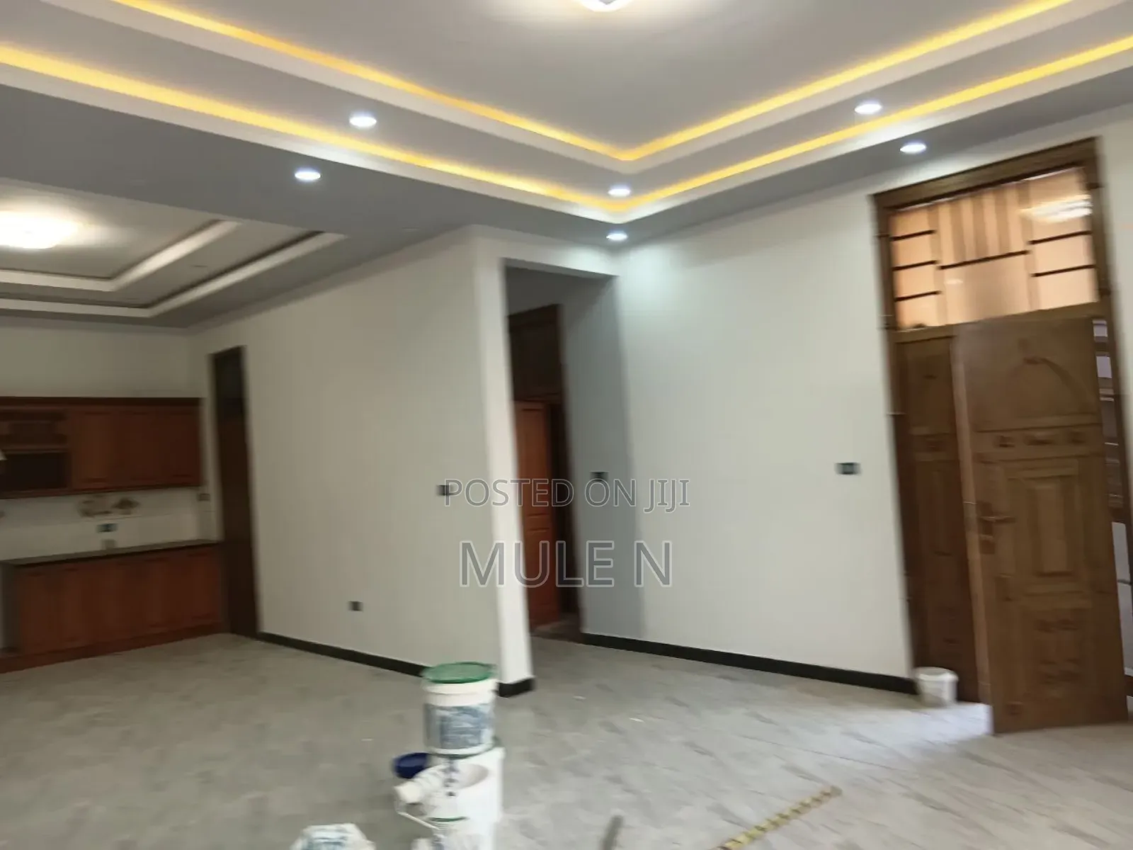 Furnished 5bdrm Villa in College Fermata 1, Yeka for sale