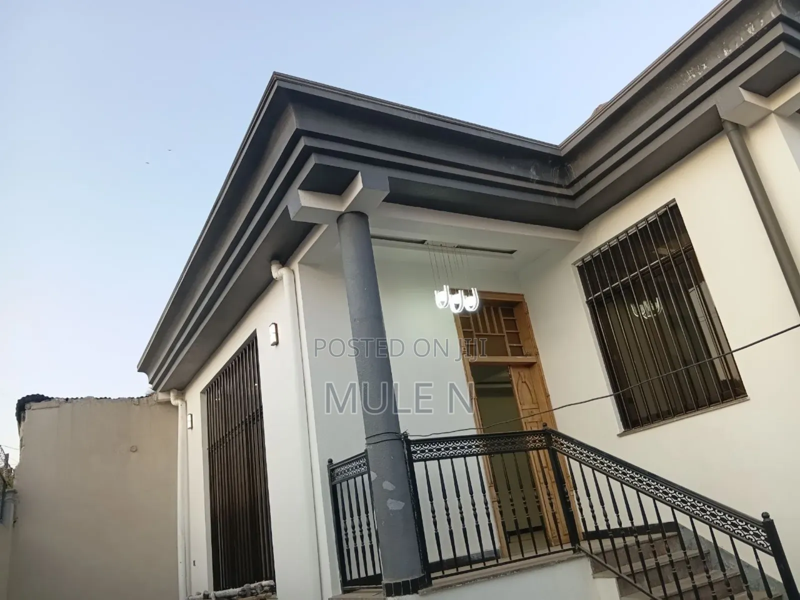 Furnished 5bdrm Villa in College Fermata 1, Yeka for sale