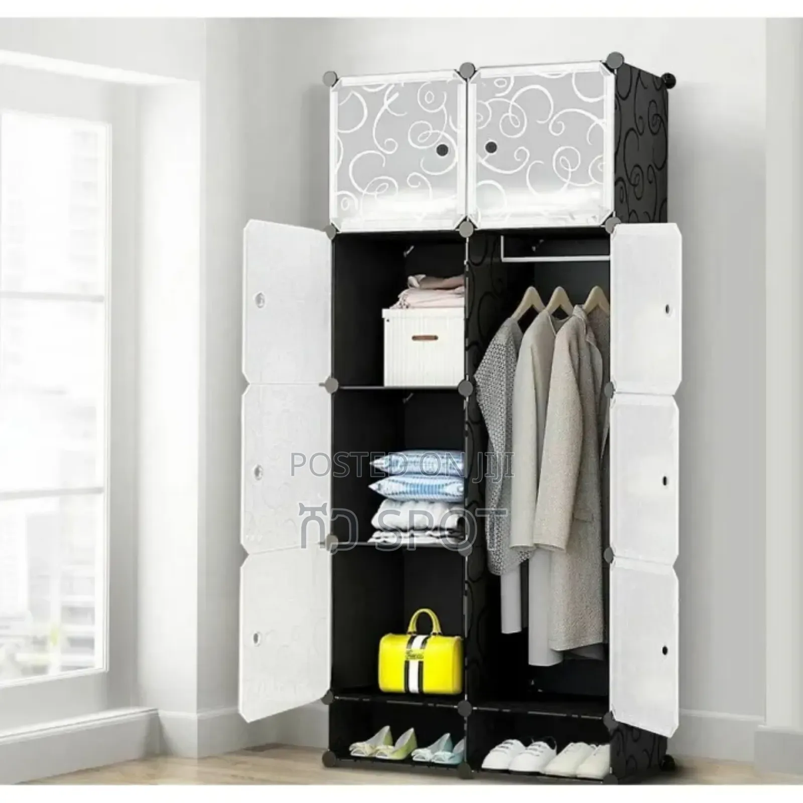 Closet (Metal Wardrobe)