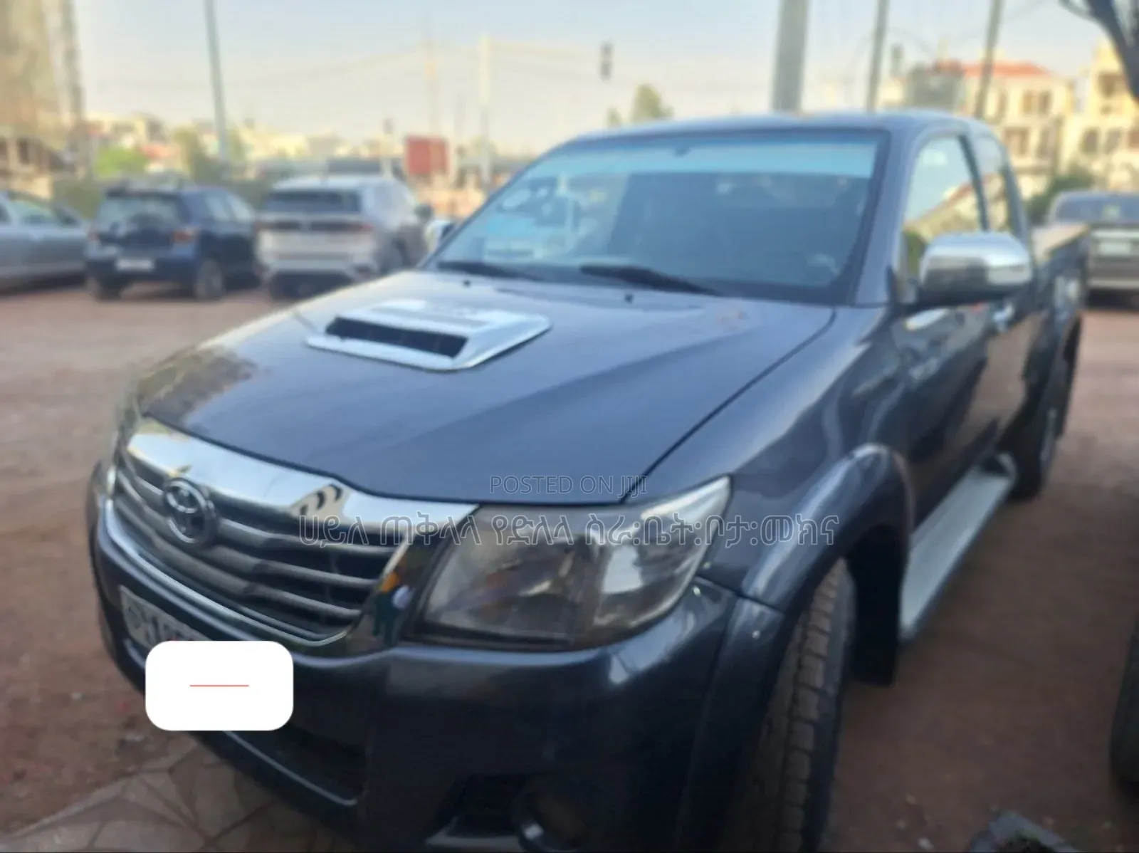 Toyota Hilux 2013 Gray