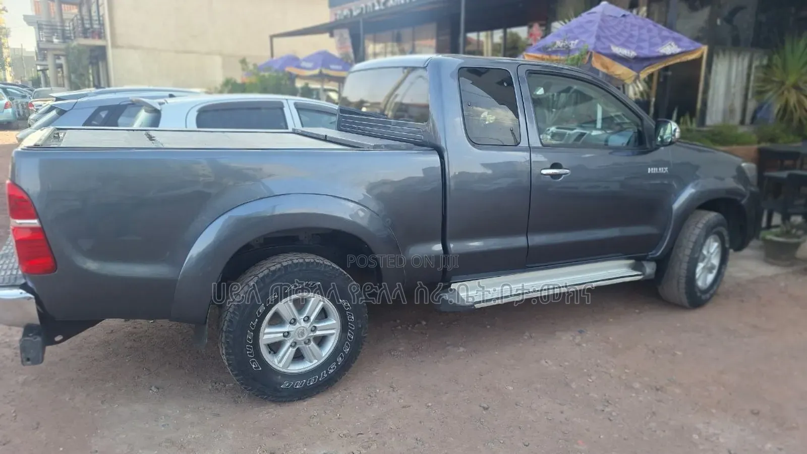 Toyota Hilux 2013 Gray
