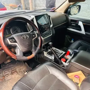 Toyota Land Cruiser 2009 Silver